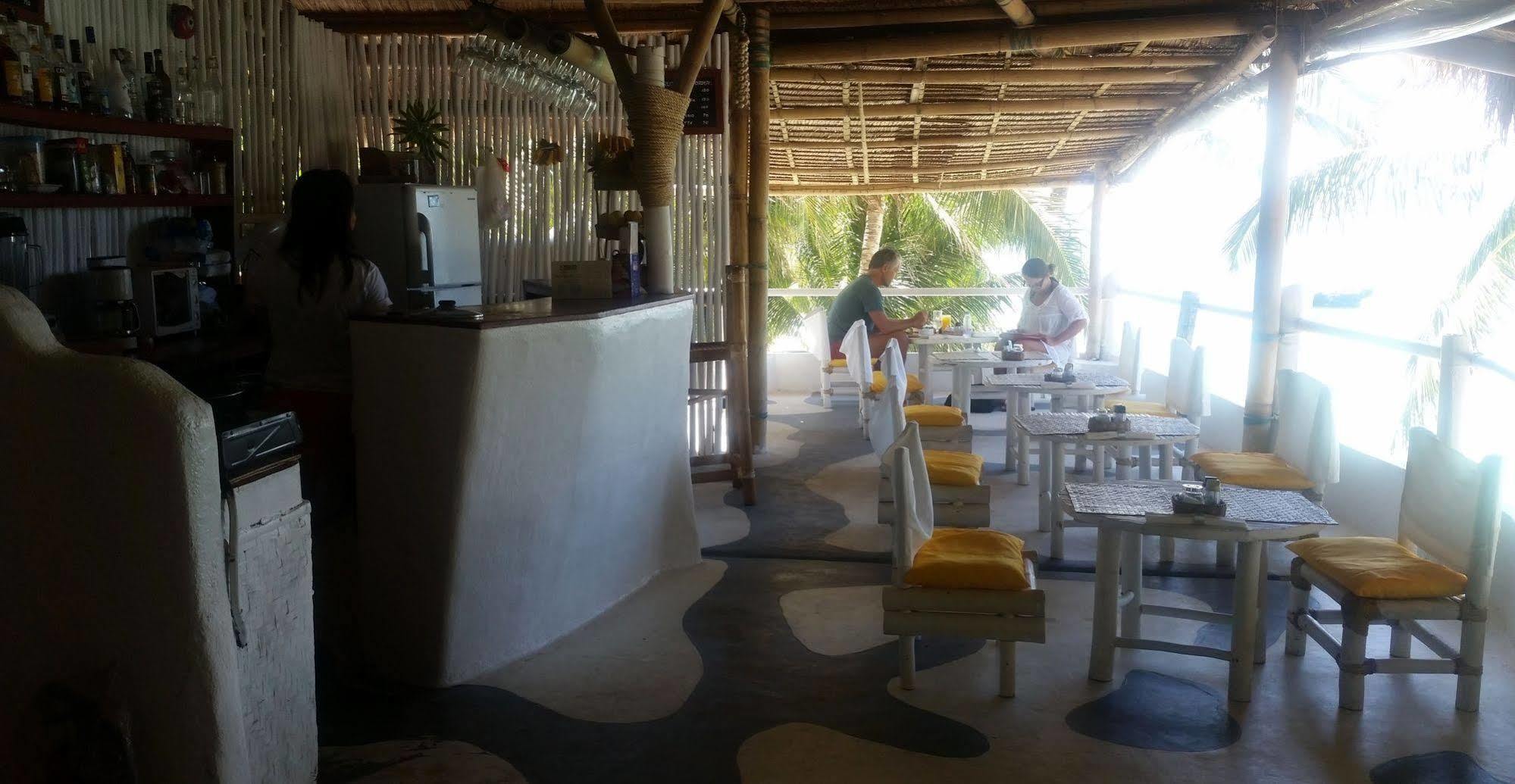 Artista Beach Villa Balabag  Kültér fotó