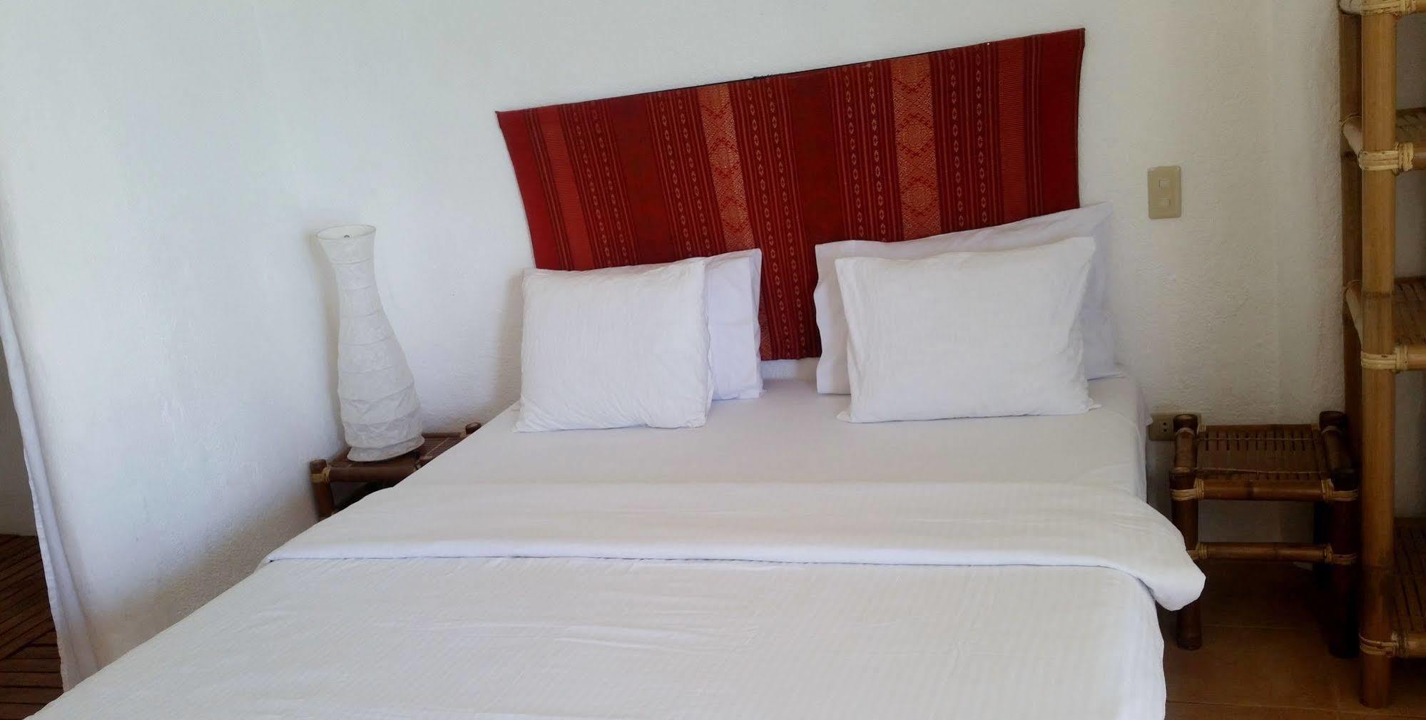 Artista Beach Villa Balabag  Kültér fotó